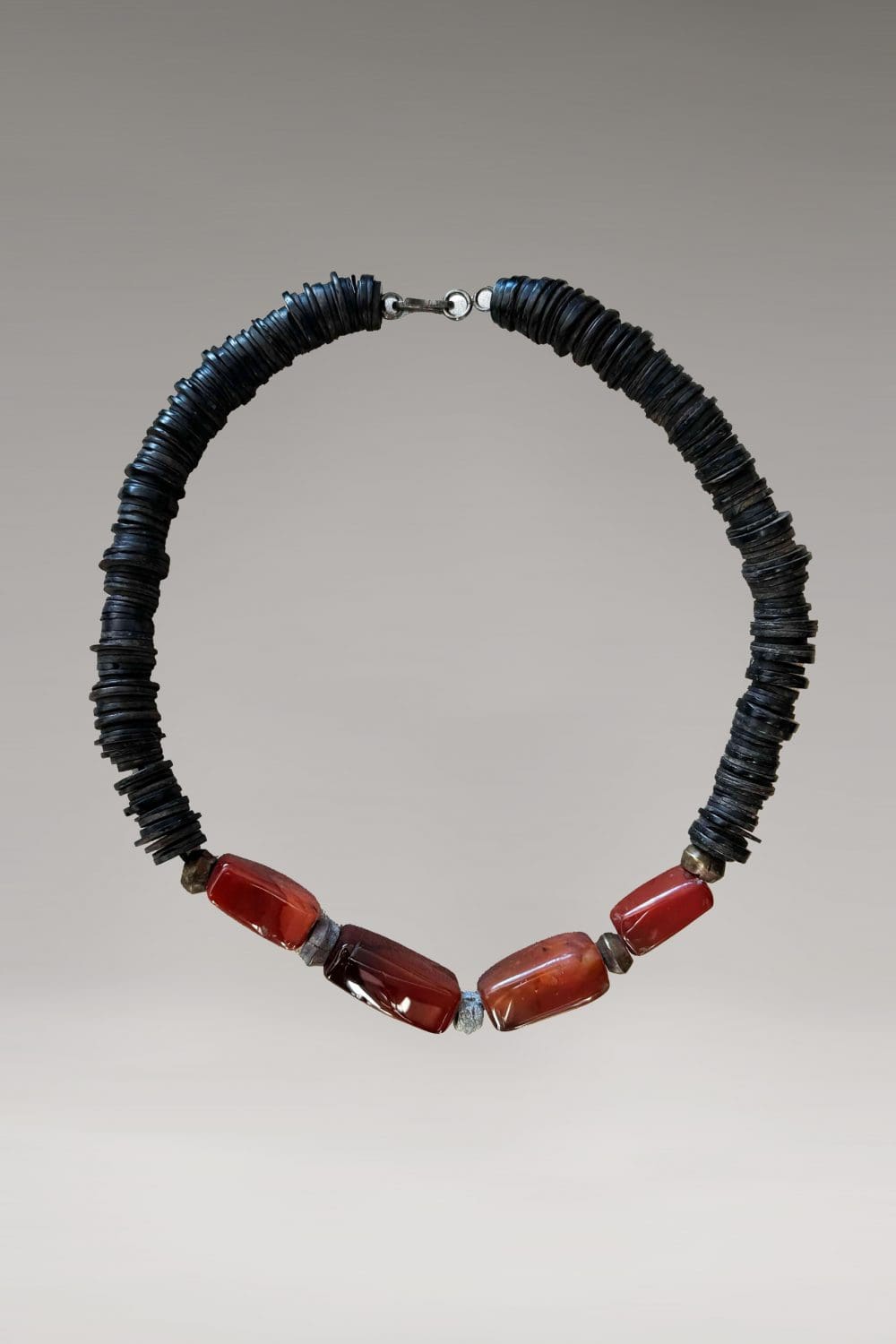 Collar de Ámbar y cáscara de Coco