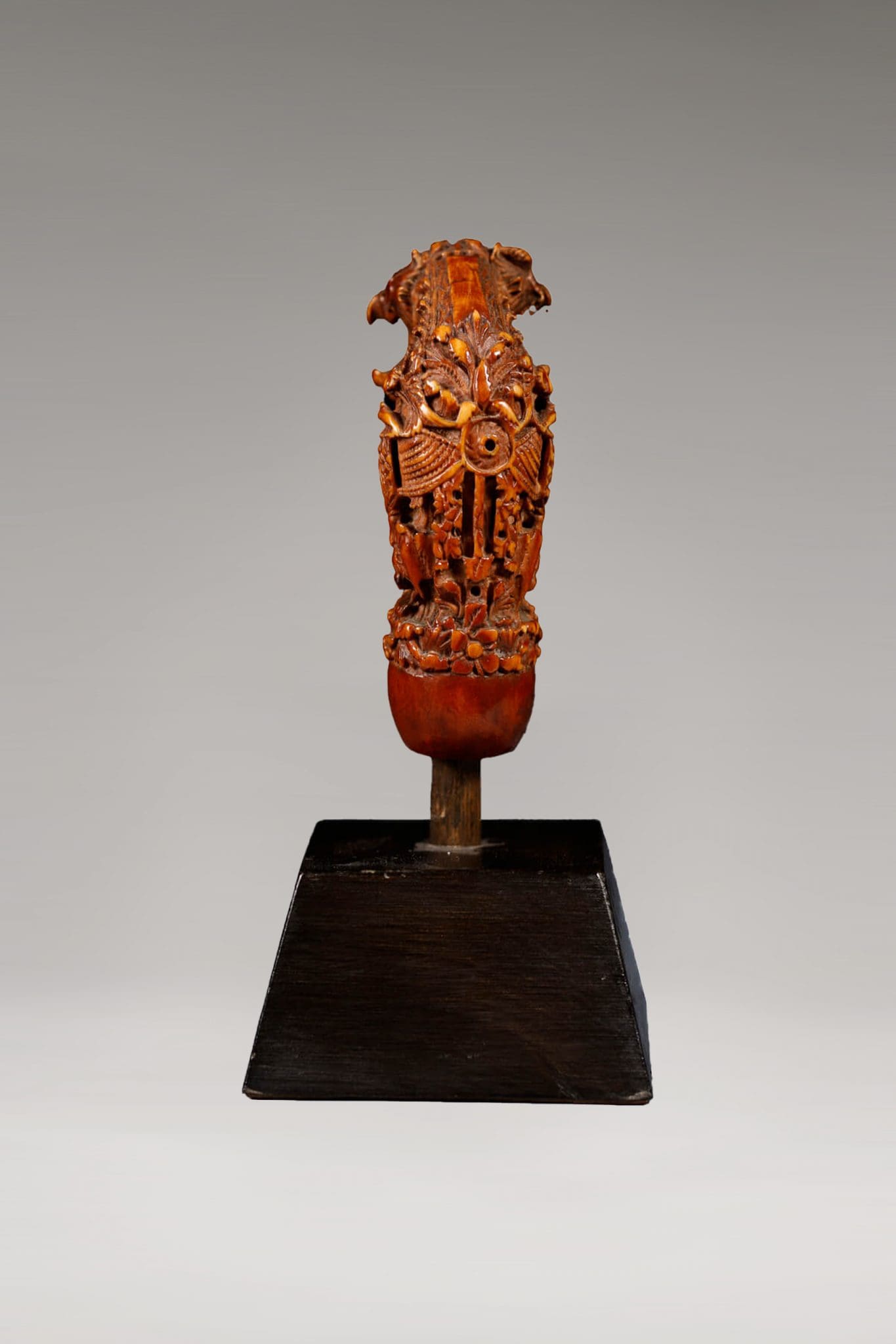 Mango de Cuchillo de Kris Tallado en Hueso<br>"Madura - Indonesia" - Imagen 4