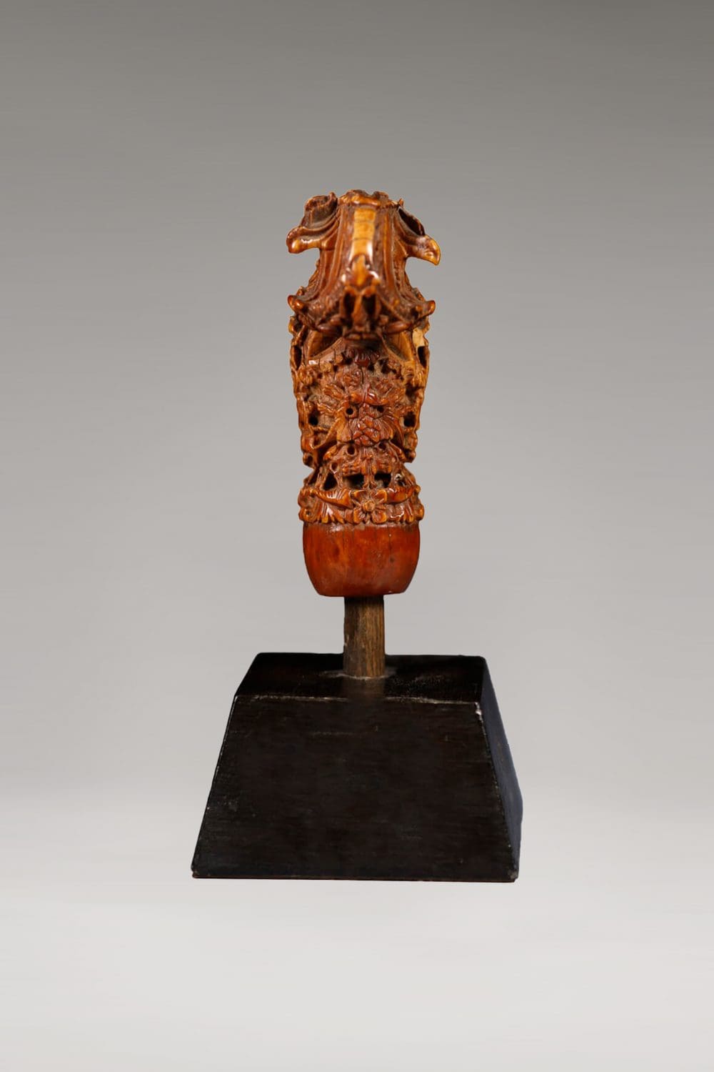 Mango de Cuchillo de Kris Tallado en Hueso<br>"Madura - Indonesia"