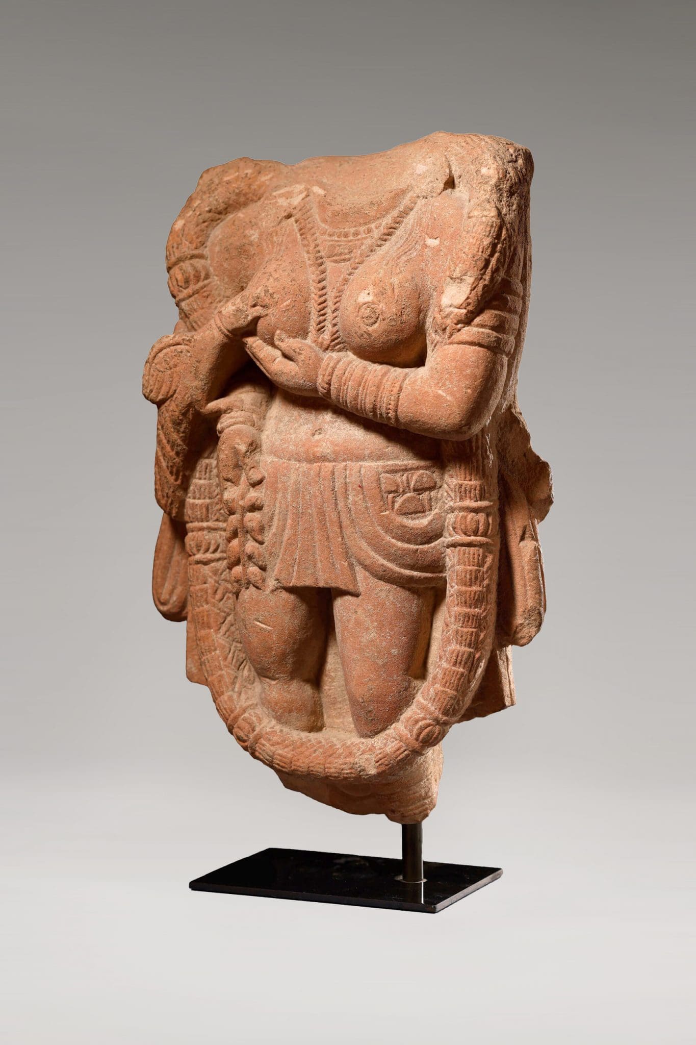 Torso de Piedra de Yakshi <br>"Mathura, India - Siglo I-II" - Imagen 4