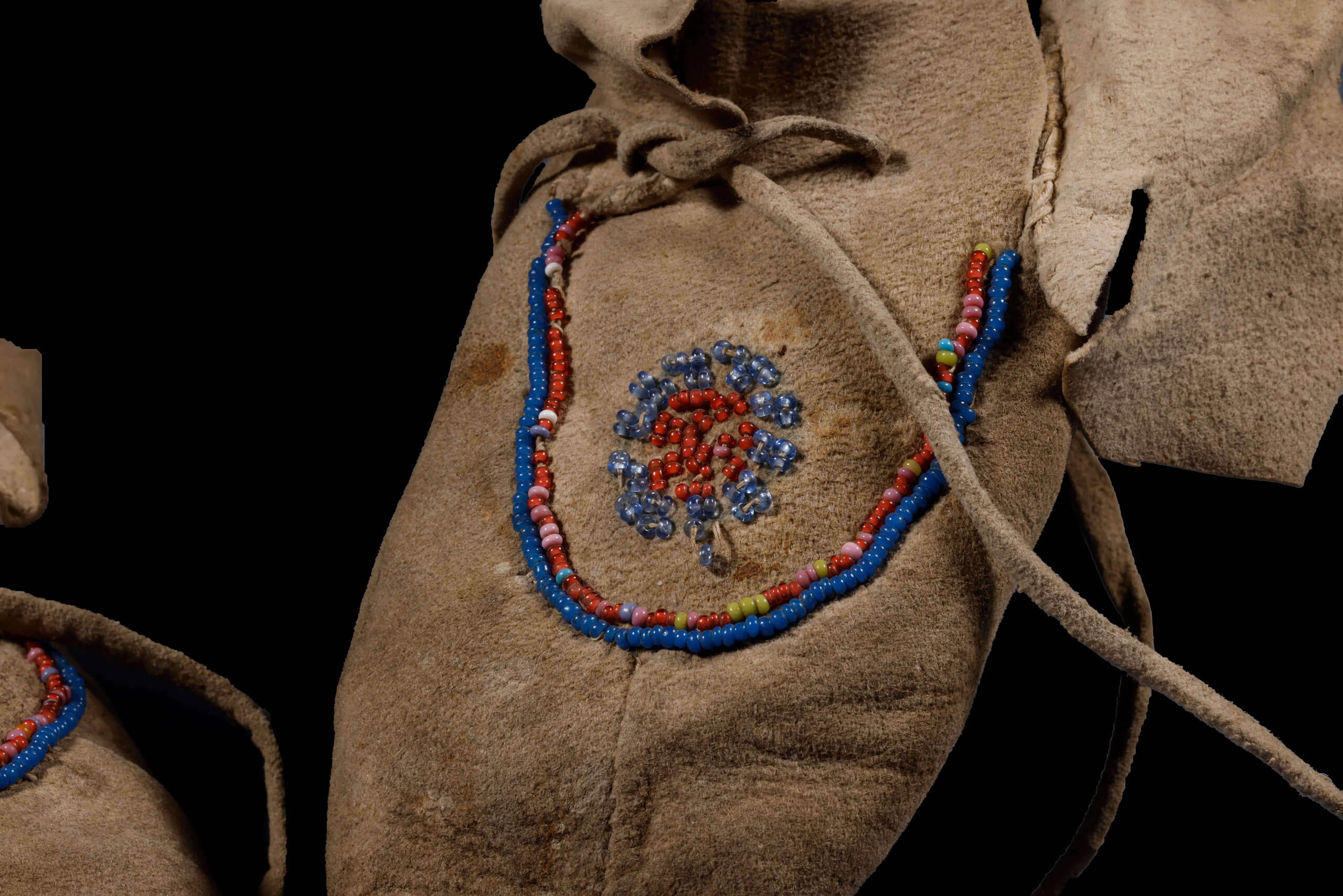 Par de Mocasines Sioux <br>"Sioux, Dakota del Norte/Sur - 1800 d.C. " - Imagen 7