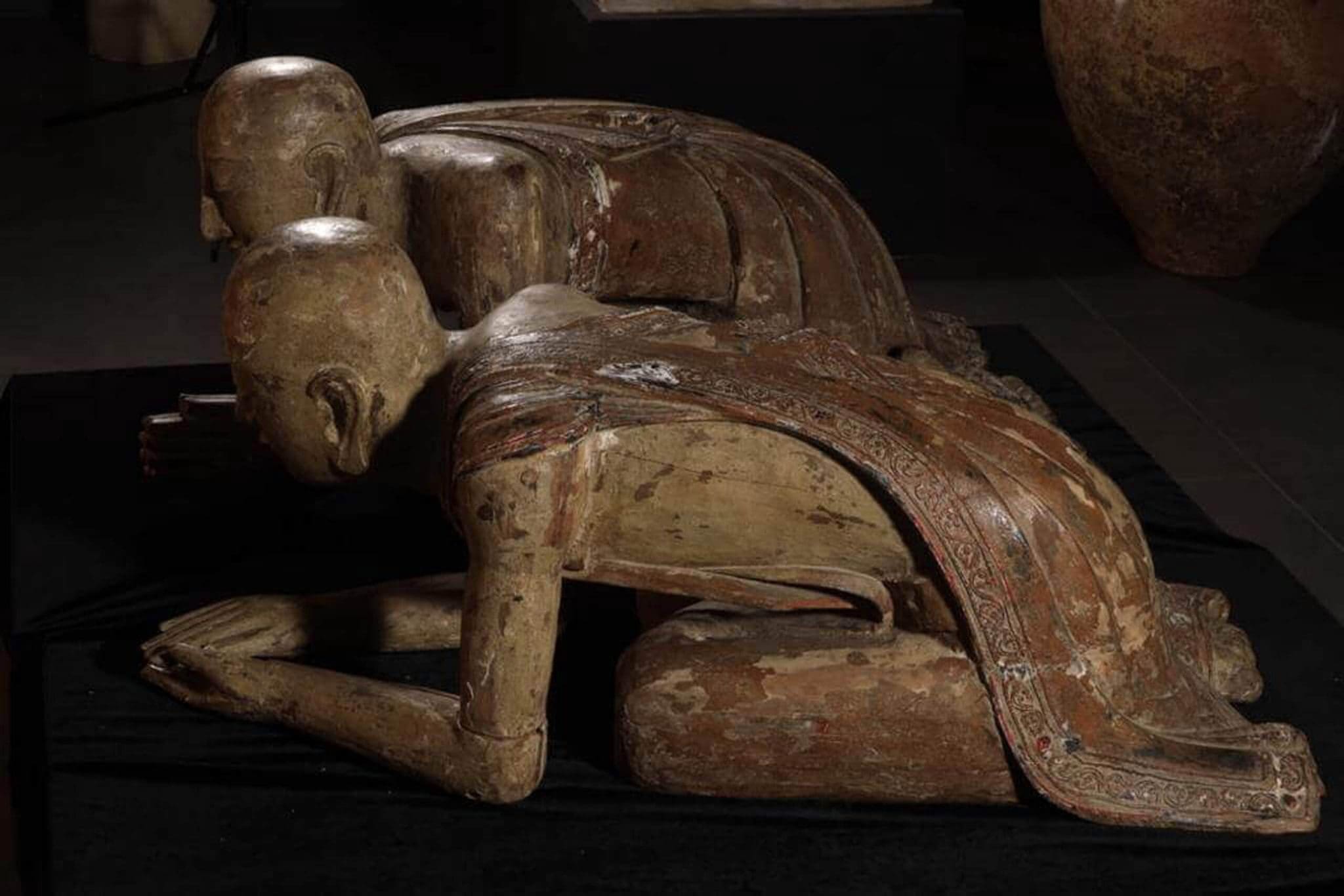 Conjunto de dos monjes <br>"Birmania - Siglo XVII-XVIII d.C." - Imagen 12