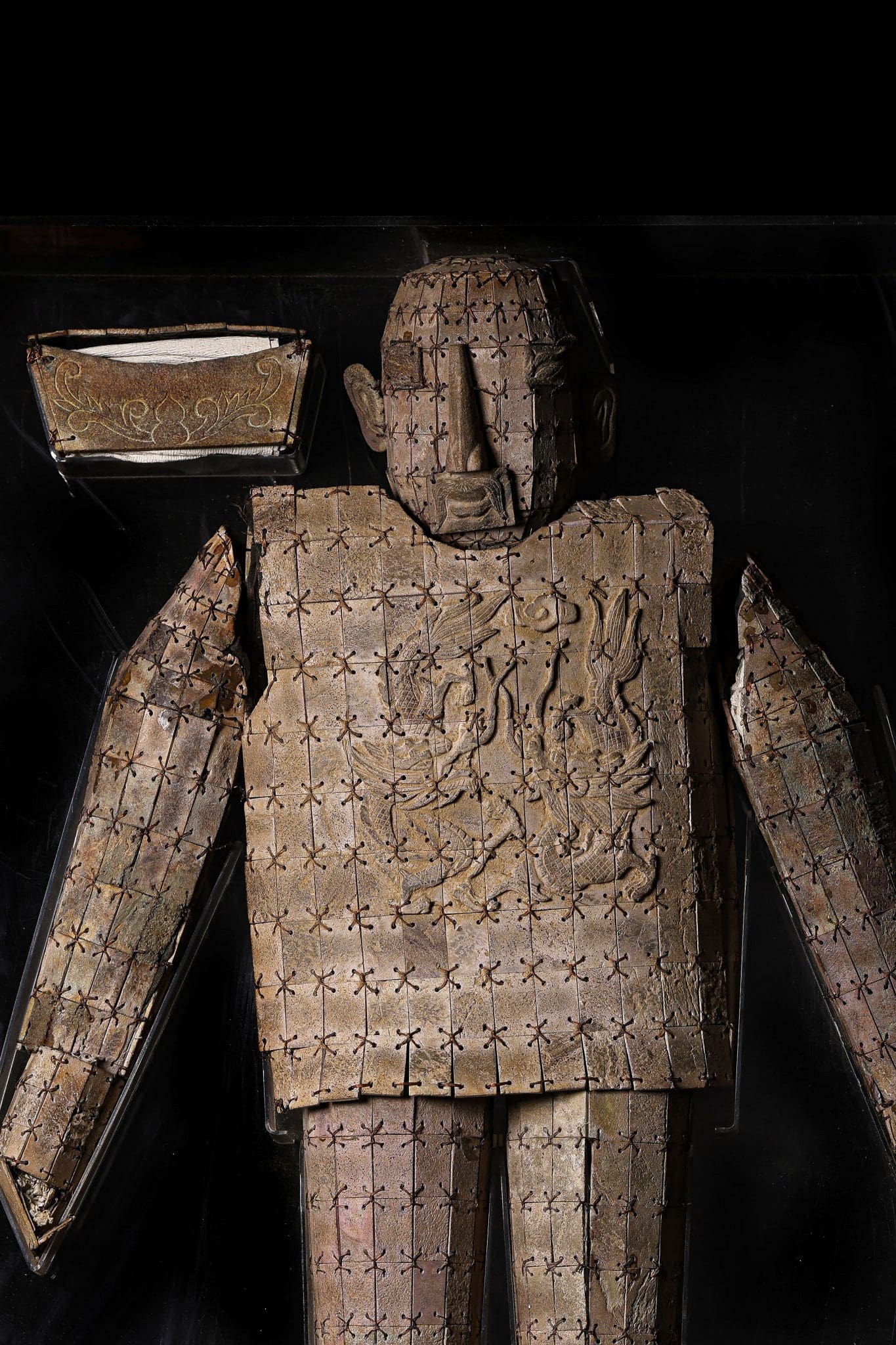 Traje Funerario Han en Jadeita <br>"Dinastía Han, 206 a.C. - 200 d.C" - Imagen 6